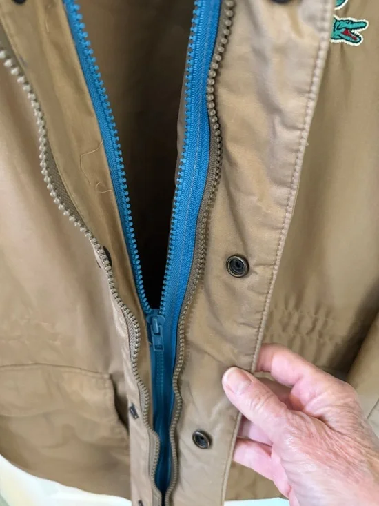 Lacoste Men's Tan Lightweight Raincoat/parka with Green Crocodile Logo - Picture 8 of 12